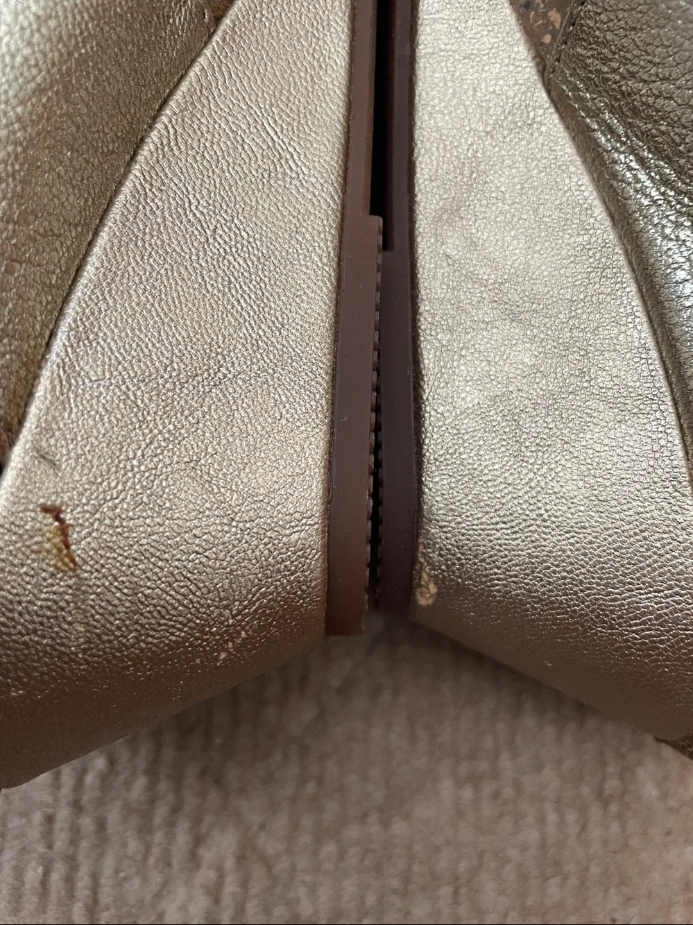 Söfft Vangie Metallic Gold Snakeskin Wedge Sandals Slide 8